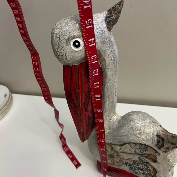 Handcrafted Pelican Figurines - Red and Cream wood material. - Picture 8 of 11